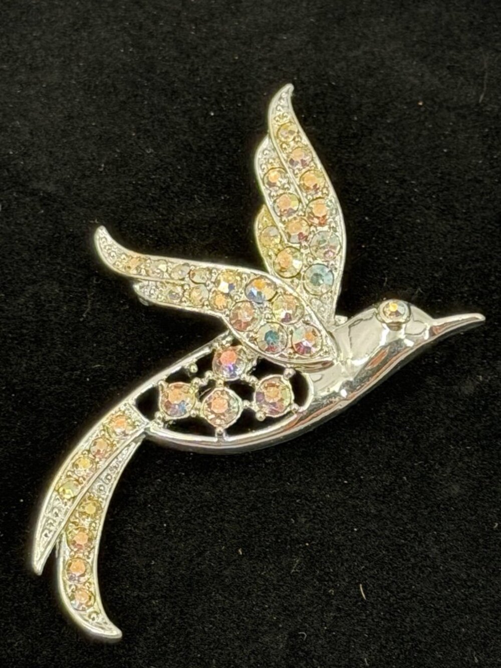 Sarah Coventry Silver Tone Hummingbird Brooch Pin Rhinestone Clear Gems Vintage